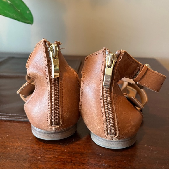 Franco Sarto Brown Sandals Minimalist Design - Picture 3 of 4